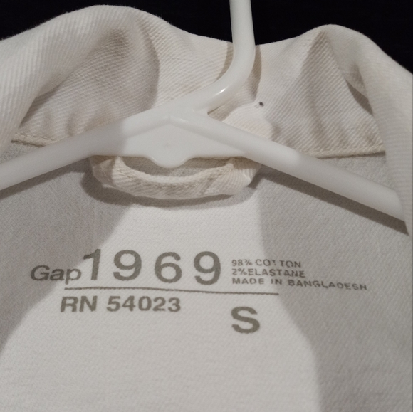 1969 Icon Denim Jacket from GAP - Picture 3 of 4